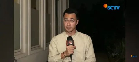 Selain, keluarga fans yang membangkitkan Eza Gionino adalah Echa, yang menjadi kekasih yang dikenalnya saat menjalani rehab. (Fotographer: Nurwahyunan, Digital Imaging: Muhammad Iqbal Nurfajr