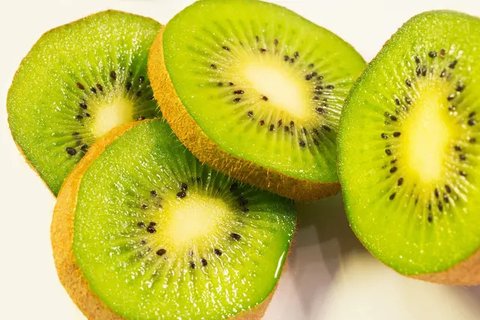 Resep infused water kurma lemon. (dok. Cookpad @Dapur_Madina_)