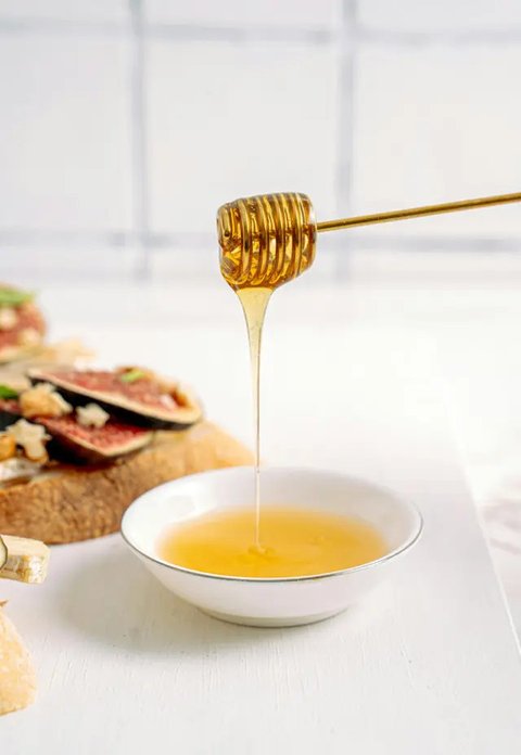 Ilustrasi daun alpukat (copyright Freepik)