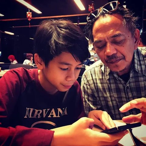 Potret Ray Sahetapy Bareng Ramiza Anak Gisca Putri. (Sumber: Instagram/raysahetapy)