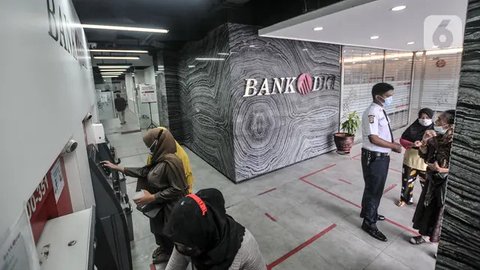 Menyambut libur Lebaran 2025, Bank DKI memastikan ketersediaan layanan perbankan bagi nasabah melalui jaringan ATM yang tersebar pada berbagai lokasi strategis.