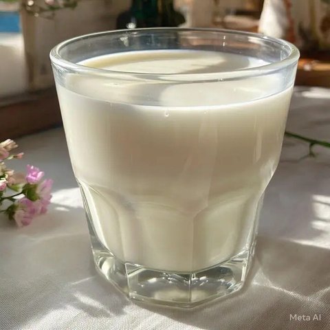 Buat susu dan kacang almond untuk mengompres mata panda. (Foto: pixabay.com)