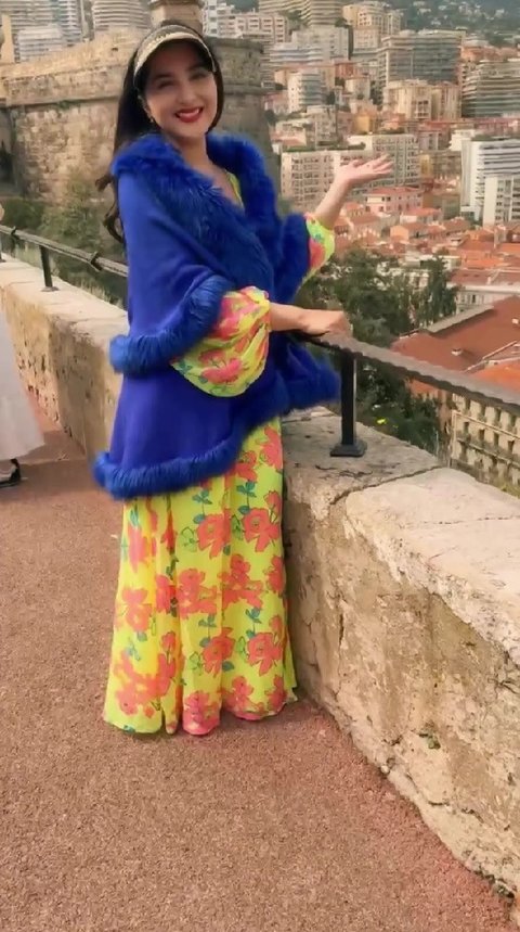 4 Potret Cantik Ashanty Liburan ke Monte Carlo, Chill Pakai Dress Kuning dengan Anggun