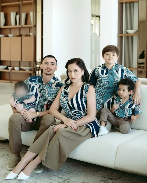 Potret Foto Keluarga Jessica Iskandar dan Vincent Verhaag. (Sumber: Instagram/inijedar)
