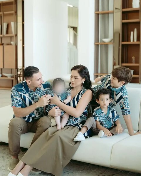 Potret Foto Keluarga Jessica Iskandar dan Vincent Verhaag. (Sumber: Instagram/inijedar)