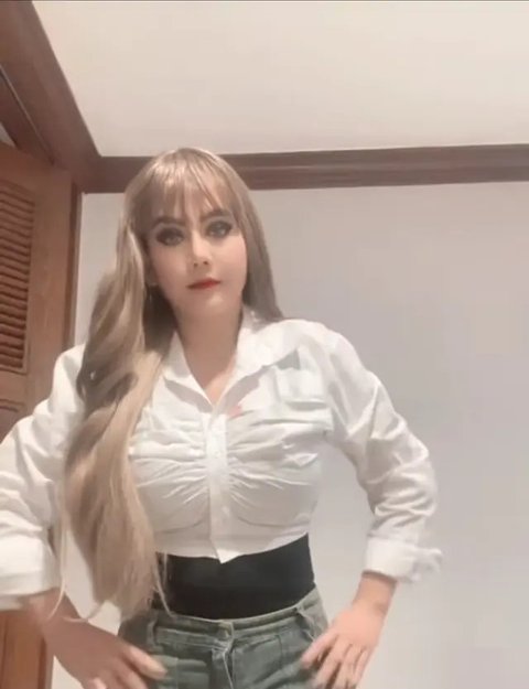 Sempat Sakit Saraf, 7 Potret Terbaru Nita Thalia yang Bakal Comeback di Dunia Hiburan, Makin Canrtik dengan Rambut Blonde