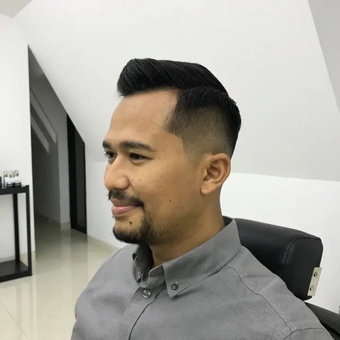 Inspirasi Haircut Pria 2025, 5 Gaya Rambut Maskulin dan Modern yang Jadi Pilihan Anda