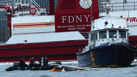  Penampakan Helikopter Maut yang Jatuh di Sungai Amerika Serikat, Pilot dan Seluruh Penumpang Tewas