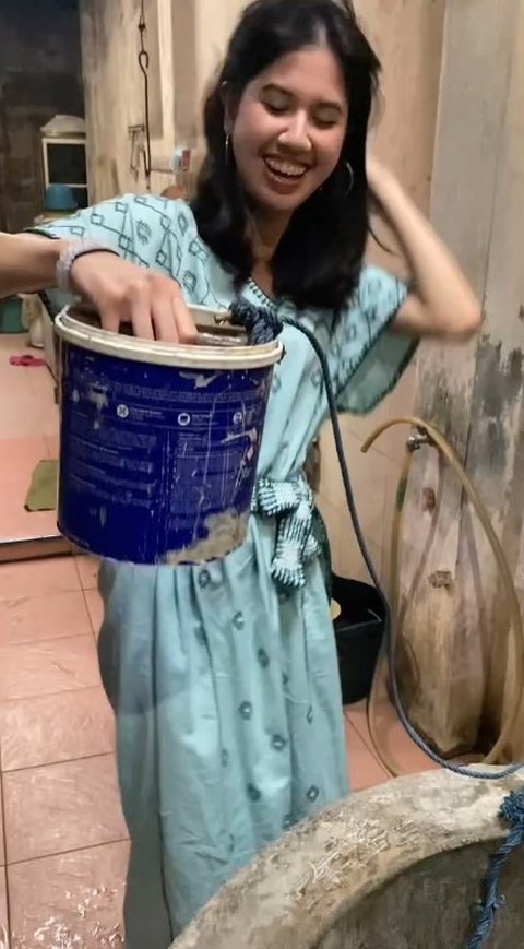 Reaksi Kocak Anak-Anak Ariyo Wahab Perdana Lihat Sumur, Tak Percaya Dulu Sang Ayah Mandi di Sana