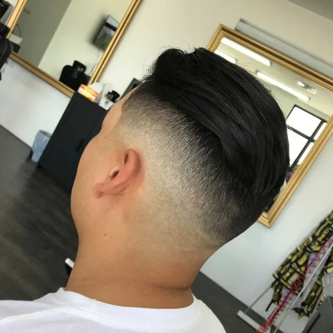Coba dan Buktikan Gantengmu, Ini 5 Gaya Rambut Pendek Pria Sesuai Bentuk Wajah April 2025