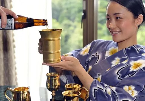 Sederet Barang Unik Terbuat dari Emas, Ada Kloset Duduk Harganya Rp 99 Miliar