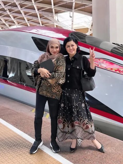 8 Gaya Old Money Desiree Tarigan Mantan Istri Hotma Sitompul yang Akrab Rieta Amalia Ibunda Nagita Slavina