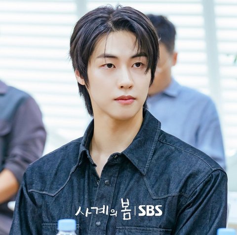 7 Potret Menarik Para Pemeran Drakor SBS 'Spring of Youth' yang Akan Mengguncang Layar Kaca