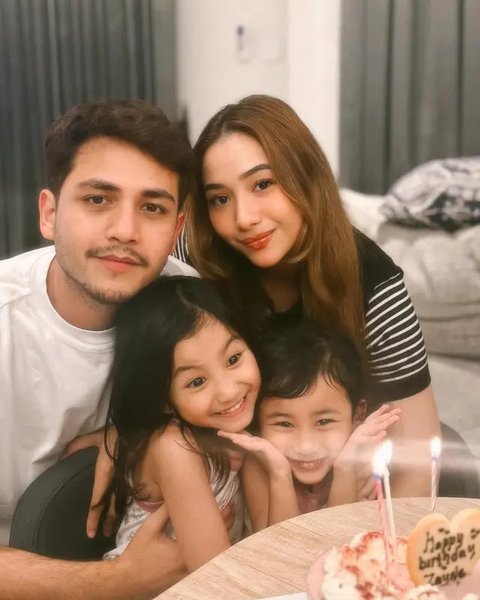 Dihadiri Adi Bing Slamet, Ini 6 Potret Keseruan Adzana dan Rizky Alatas Rayakan Ulang Tahun Anak Kedua