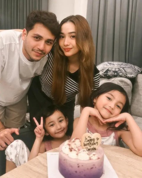 Dihadiri Adi Bing Slamet, Ini 6 Potret Keseruan Adzana dan Rizky Alatas Rayakan Ulang Tahun Anak Kedua