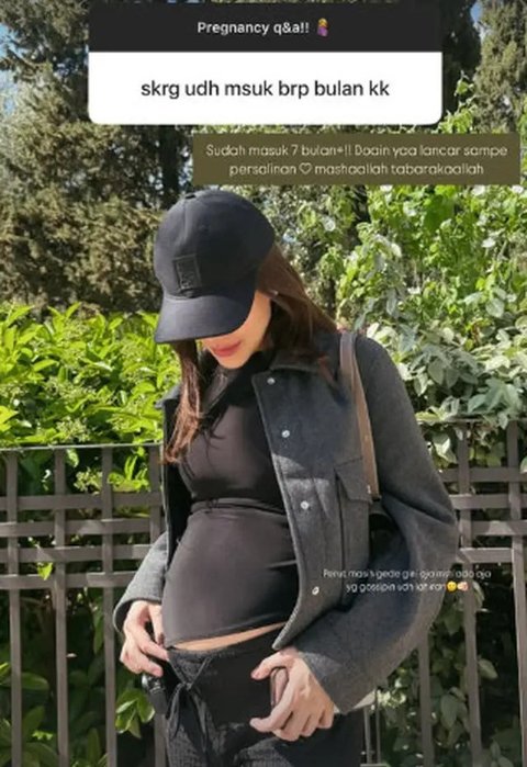 7 Potret Terbaru Aaliyah Massaid Hamil 7 Bulan, Masih Langsing dengan Baby Bump Mulai Terlihat