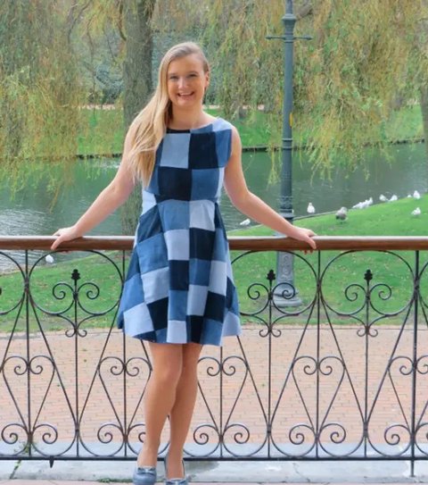 9 Potret Dress Terbuat dari Bahan Tak Biasa, Tetap Tampil Elegan di Berbagai Acara