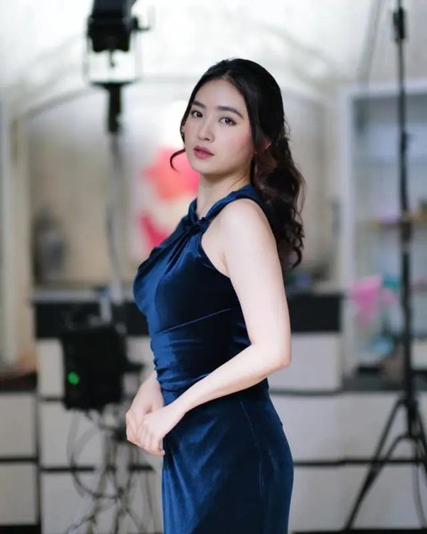8 Artis Cantik Ini Sukses Beli Rumah Mewah Sendiri Sebelum Usia 25 Tahun, Harganya hingga Rp13 Miliar