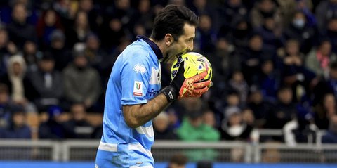 Cerita Legenda Real Madrid dan Paus Fransiskus Sering Main Sepak Bola di Jalanan