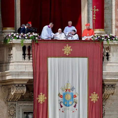 Momen Kenangan Paus Fransiskus saat Isi Misa Paskah 2025 di Vatikan (Foto: Instagram @franciscus)