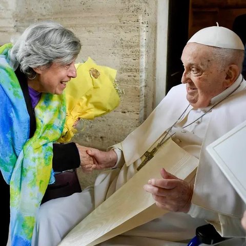 Momen Kenangan Paus Fransiskus saat Isi Misa Paskah 2025 di Vatikan (Foto: Instagram @franciscus)