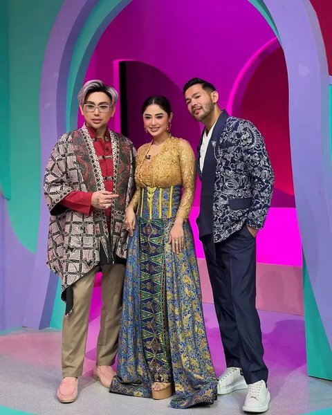 8 Potret Artis Indonesia Rayakan Hari Kartini dengan Memakai Kebaya, Siapa Paling Cantik?