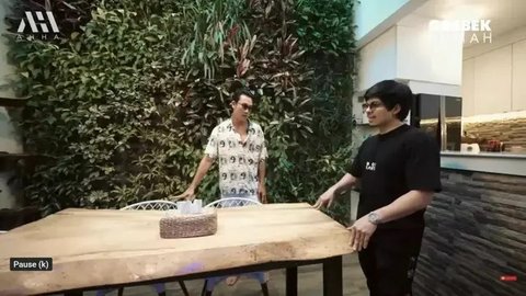 9 Poret Dapur di Rumah Denny Sumargo yang Minimalis, Nyaman, dan Fungsional