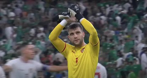 Jadi Teman Sekamar di Timnas Indonesia, Sandy Walsh Bocorkan Kebiasaan Unik Maarten Paes