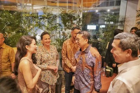 Didukung Kementerian Kebudayaan, Fadli Zon dan Giring Ganesha Hadiri Gala Premiere Film 'Perang Kota' yang Dibintangi Ariel Tatum