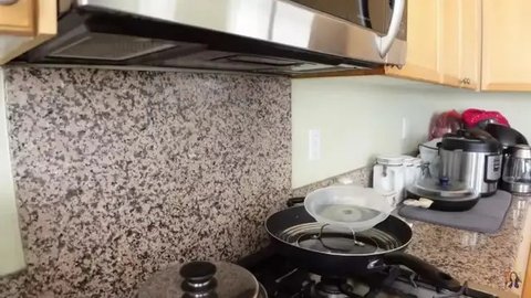 Dapur Mewah Rumah Mertua Maudy Ayunda dengan Model Klasik Minimalis yang Menarik dan Elegan
