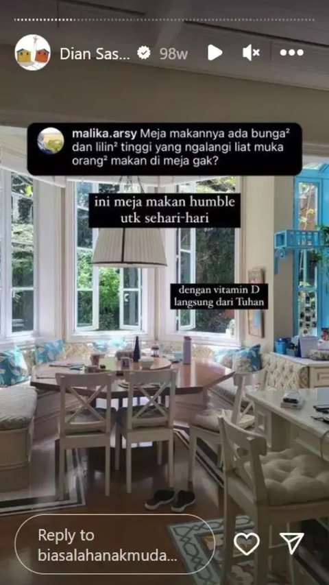 Bukan Setting Film, Ini Dapur Asli Dian Sastrowardoyo yang Super Estetik
