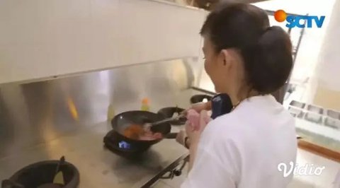 Potret Dapur Mewah di Rumah Agnez Mo, Megah Bak Restoran dengan Peralatan Lengkap