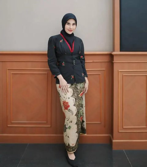 Adu Gaya Kebaya Margin Wieheerm dan Syahnaz Sadiqah yang Kini Jadi Ibu Pejabat di Hari Kartini 2025, Siapa Paling Cantik?