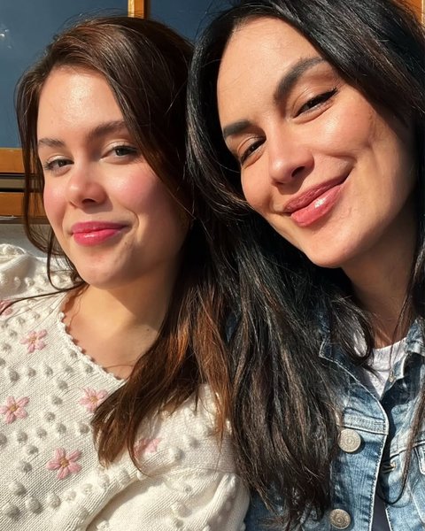 Potret Kebersamaan Sophia Latjuba dengan Manuella Aziza Sang Putri, Ibu Anak bak Bidadari Kembar