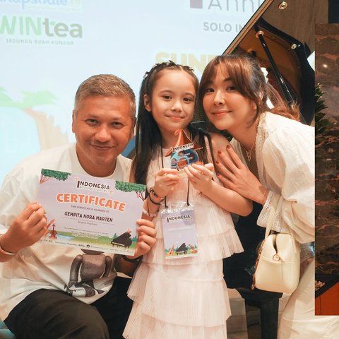 4 Potret Performance Stage Gempi Lulus Les Vokal dan Piano, Bikin Bangga Gading dan Gisel