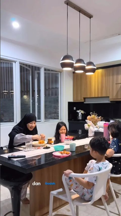 Potret sudut rumah Natasha Rizky setelah renovasi. (sumber: Instagram/natasharizkynew)