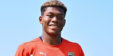 Man United Incar Kiper Timnas Jepang Zion Suzuki Buat Gantikan Onana