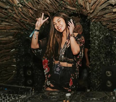 Lucy Guo, pebisnis yang kalahkan Taylor Swift jadi miliarder perempuan termuda di dunia. (dok. Instagram @guoforit/https://www.instagram.