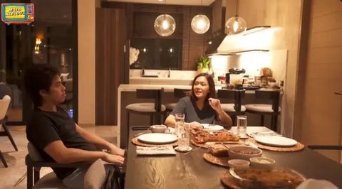 Dapur Maia Estianty. (Youtube/MAIA ALELDUL TV)