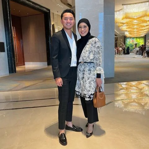 Dian Ayu Lestari dengan Gaya Lace Elegan (Foto: Instagram @dianayulestari)