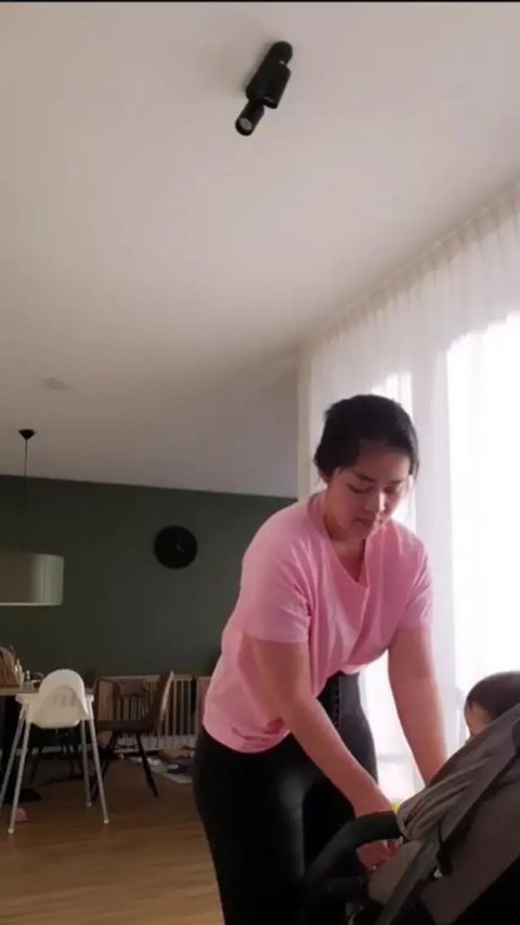 Simpel tapi Elegan, Begini Tampilan Dapur Gracia Indri di Apartemen Belanda