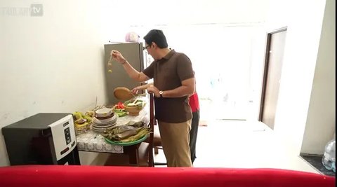 Potret Dapur Rumah Haji Malih, Sederhana tapi Nyaman (Foto: YouTube TAULANY TV)
