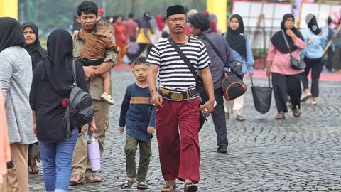 FOTO: Ribuan Warga Ramaikan Lebaran Betawi 2025