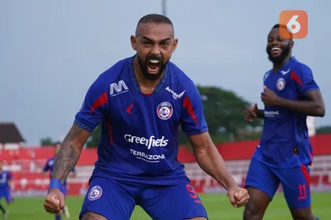 BRI Liga 1 - Arema FC Vs Persebaya Surabaya (Bola.com/Adreanus Titus)