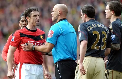 Artikel 10 Tahun Bola.com - Steven Gerrard, Ryan Giggs, Tony Adams ketika masih aktif bermain (Bola.com/Adreanus Titus)