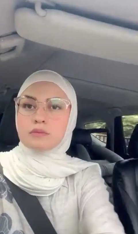 Kompilasi Gaya Hijab Elegan ala Kimberly Ryder (Instagram/@kimbrlyryder)