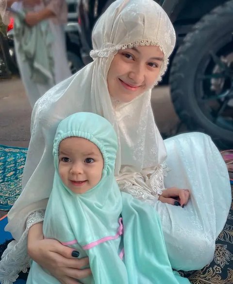 Kompilasi Gaya Hijab Elegan ala Kimberly Ryder (Instagram/@kimbrlyryder)