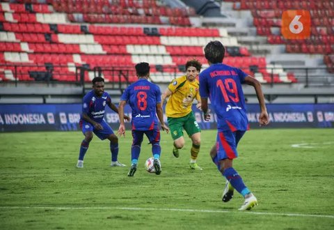 Wiliam Marcilio tak akan ikuti jejak Joel Cornelli yang didepak Arema FC. (Iwan Setiawan/Bola.com)