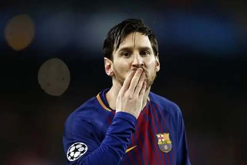 Artikel 10 Tahun Bola.com - 10 Pemain yang kariernya meroket setelah ganti posisi (Bola.com/Adreanus Titus)