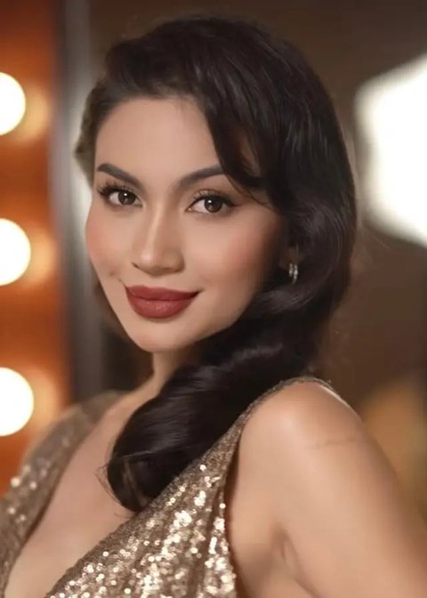Potret Cantik Ariel Tatum dengan Makeup Ala Old Hollywood, Tampil Glamor saat Hadiri Gala Premier Film Perang Kota